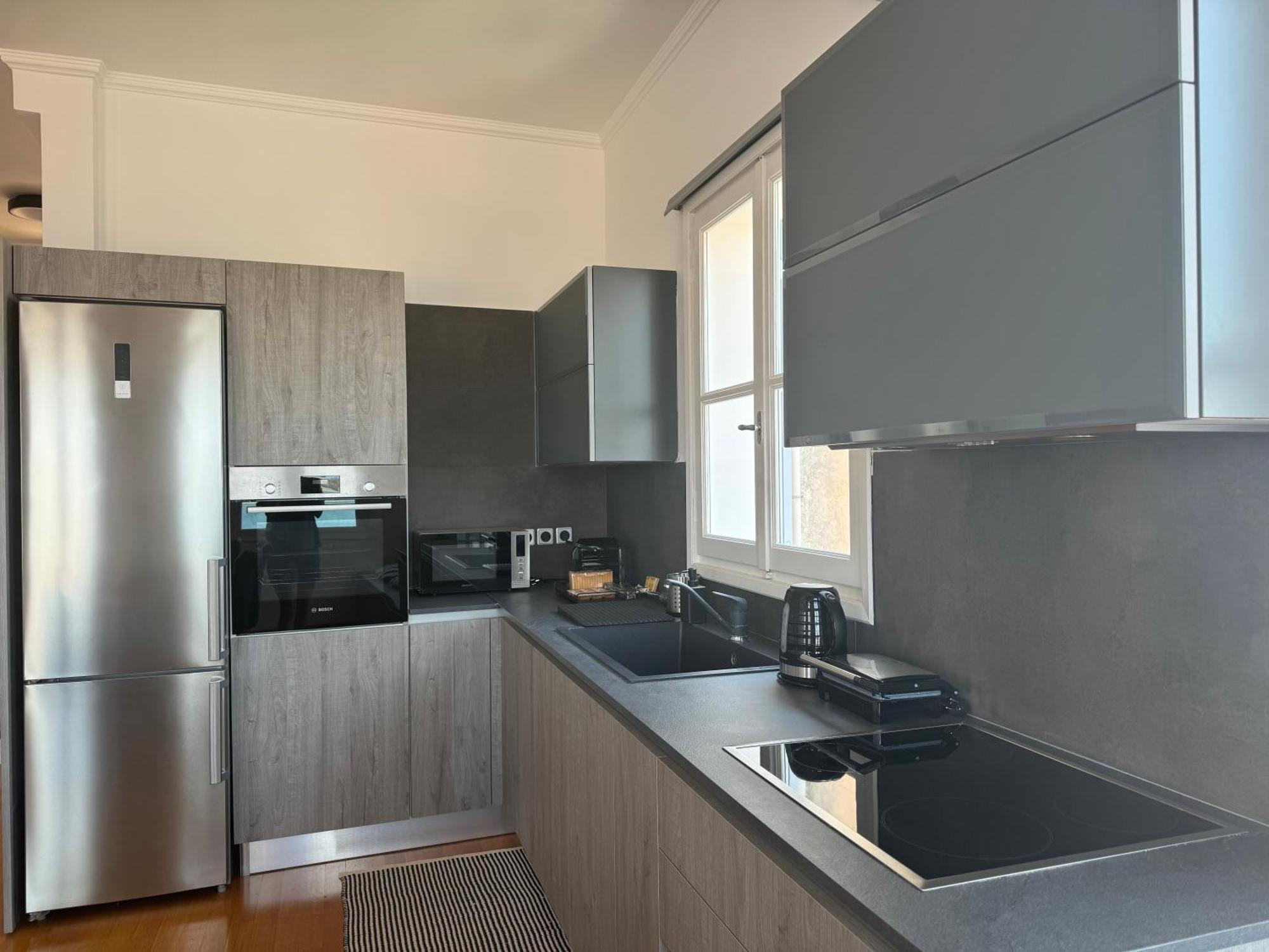 S&F Luxury Apartment นาฟปลิโอ ภายนอก รูปภาพ